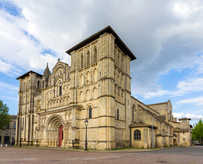 Fototapeta premium Church of the Holy Cross, Bordeaux, France