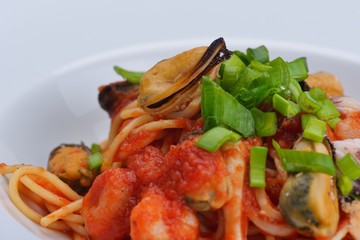 Pasta with shrimps, herbs and mashrooms