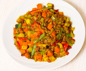 minced meat with mixed vegetables