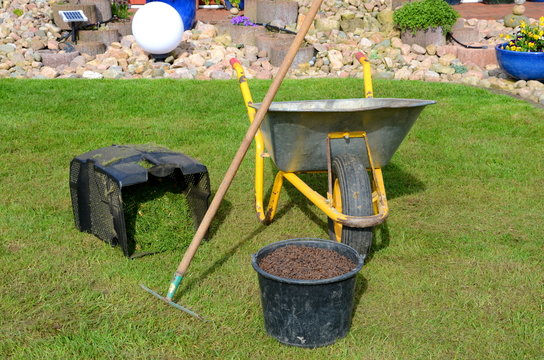 Fr&uuml;hling Rasen d&uuml;ngen