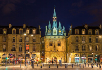 Naklejka premium Porte Cailhau in Bordeaux - France