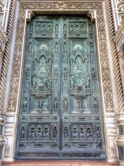 portale del duomo di firenze
