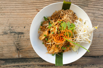 Chicken Pad Thai Top Down
