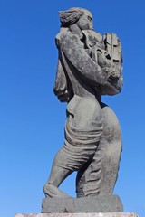 Fototapeta na wymiar Paris, Statue de Zadkine