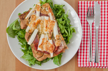 Spargel Pizza