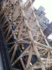 Traffic in the Queensboro Bridge