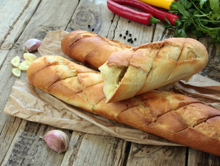 Crunchy garlic baguette