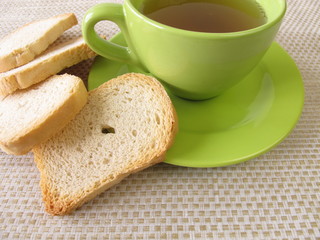 Tee mit Zwieback