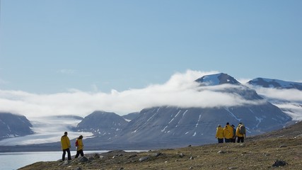 Hiking in Ny London, Svalbard
