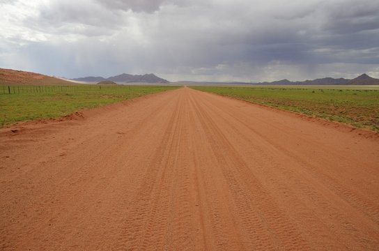 Stra&szlig;e durch die Tirasberge- die D707