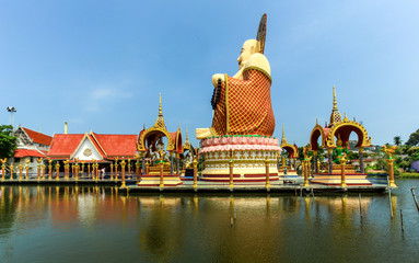 Naklejka premium Wat Plai Laem