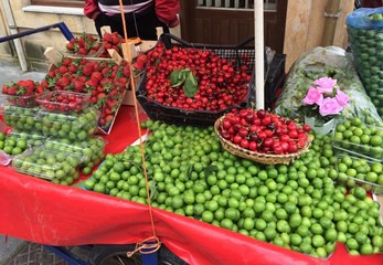 Seyyar Meyve Satıcısı