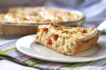 Chicken tart with paprika and goat cheese