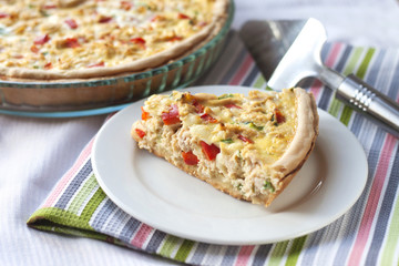 Chicken tart with paprika and goat cheese