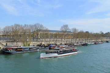 Promenade en bateau sur la Seine, Paris