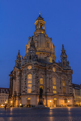 Fototapeta na wymiar Frauenkirche Drezno wieczorem