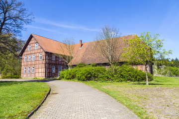 Fototapeta na wymiar old farm house in Osterheide
