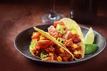  Tex-mex cuisine with corn tacos with meat © exclusive-design