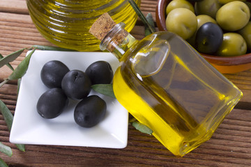 olives with wooden background