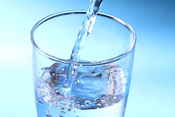 注がれる水