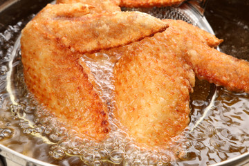 手羽先の唐揚げ