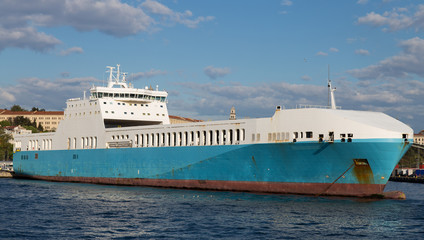 Roro Ship