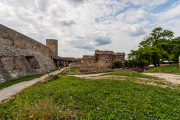 Fototapeta na wymiar Stone gate and bastion at Belgrade fortress