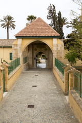Fototapeta na wymiar Mosquée Tekke Ala Sultan
