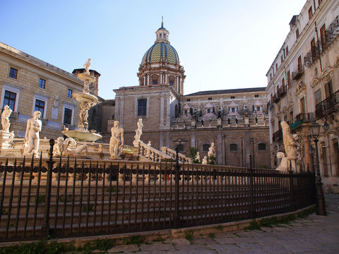 Fountain of Shame or Pretoria Fountain, Palermo