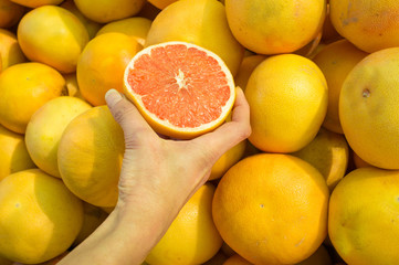 Choosing grapefruit