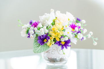 Fototapeta na wymiar Bouquet flower in vase
