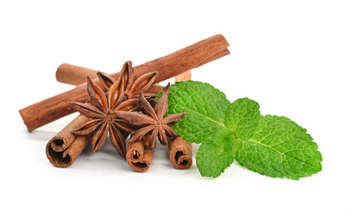 Sticks of cinnamon with mint and anise