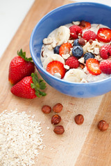 oatmeal with fresh fruit