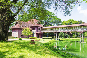 Red Palace in Sanam Chandra