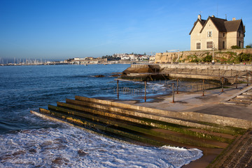 Obraz premium Atlantic Ocean Waterfront in Cascais