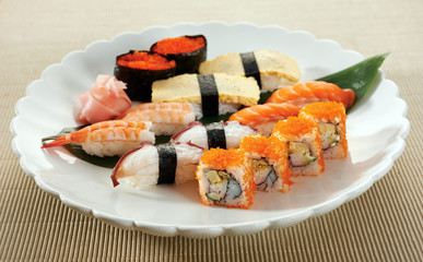 mix sushi