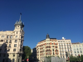 Fototapeta na wymiar Beautiful buildings in Madrid