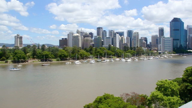 Pan down the Brisbane River