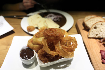 Fried onion rings