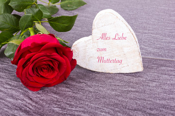 Rose mit Herz und Aufschrift zum Muttertag