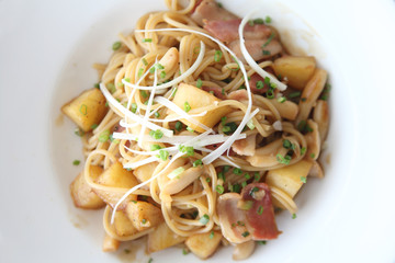 spaghetti with soy sauce