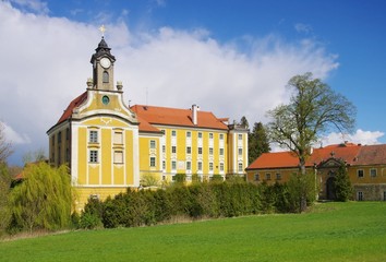 Fototapeta premium Kirchberg am Walde Burg - Kirchberg am Walde castle 01