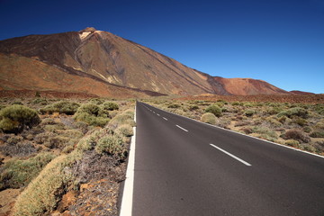 Straight road with El Teide in the background, Tenerife