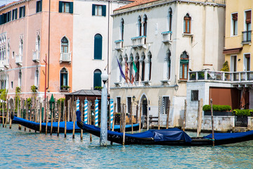 Fototapeta na wymiar Gondolas by Venetian Hotel