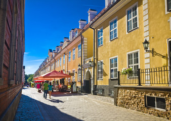 Fototapeta na wymiar Ulice w starym mieście, Ryga, Łotwa
