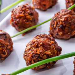 Piquant rissoles