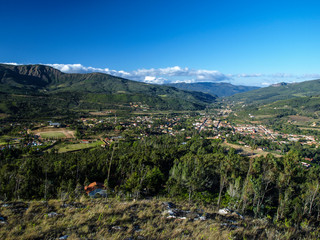 Fototapeta na wymiar Krajobraz wokół wsi Samaipata