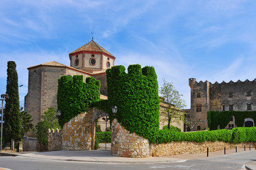 Fototapeta na wymiar Sant Marti Church and Altafulla Castle in Altafulla, Spain