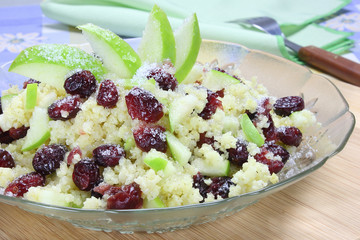 Millet with apple, cranberries and sugar