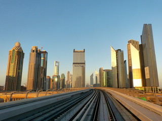 Fototapeta na wymiar Metro in Dubai